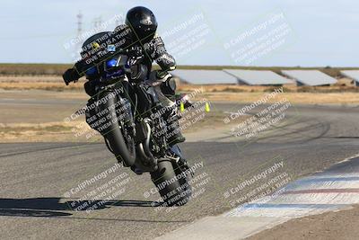 media/Nov-03-2024-TrackDaz (Sun) [[44580f4982]]/B Group/1220pm (Wheelie Bump)/